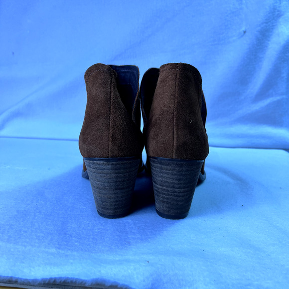 Steve Madden Booties Womens 10M Adelphie V Cut Western Booties Brown Suede - Picture 3 of 11